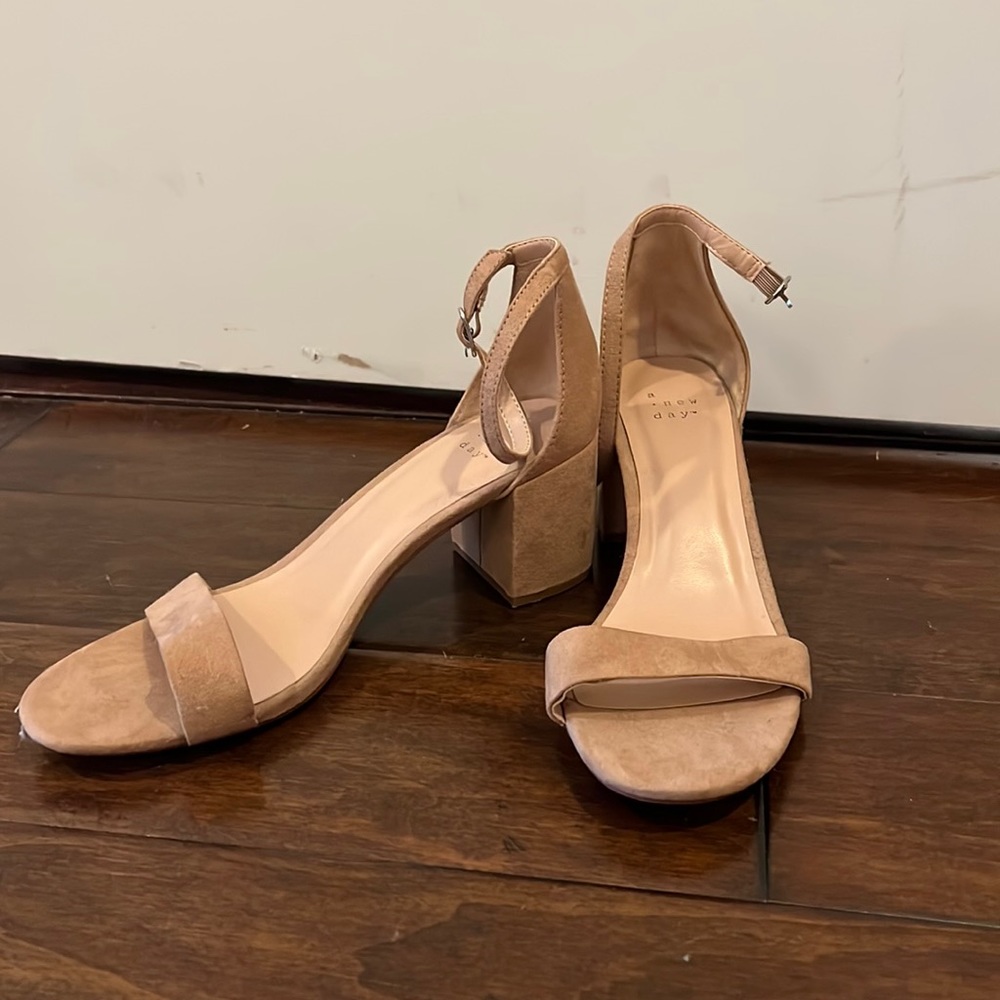 Target, size 9 new suede tan 2 inch heel never worn